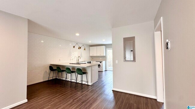 Building Photo - 3421 Sandner Ct