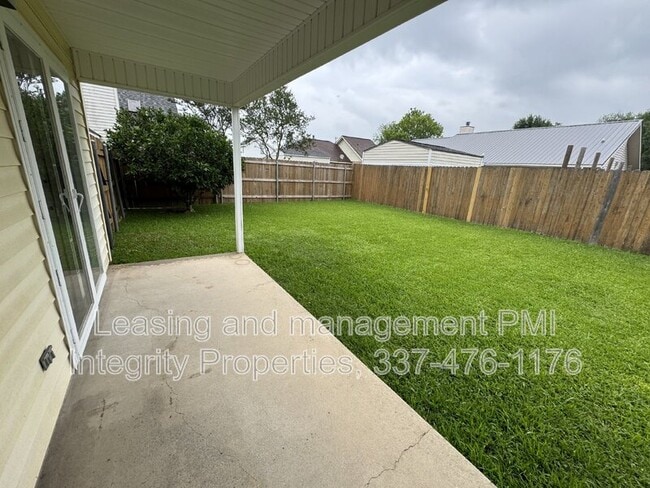 Building Photo - 109 Sugarcreek Dr