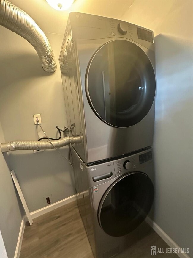 Building Photo - 19 Baldwin Rd