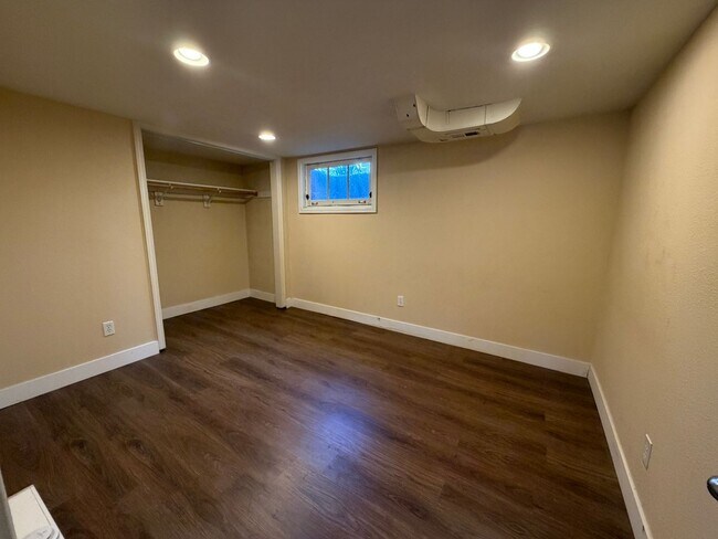 Building Photo - 4 bedroom, 2.5 bath house in the heart of Corvallis