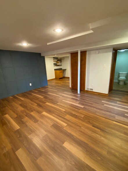 Building Photo - 121 Belleview Ave