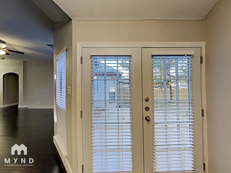 Building Photo - 4106 Munira Dr