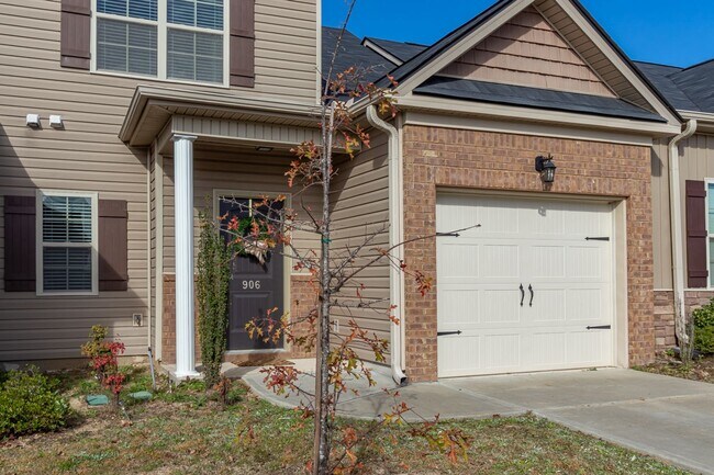 Building Photo - Beautiful 3 bedroom Townhome in Grovetown!