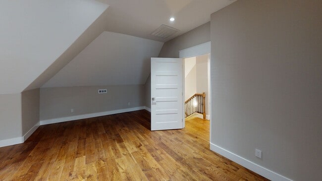 Building Photo - 211 16th St