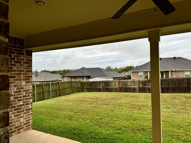 Building Photo - 309 Ash Dr