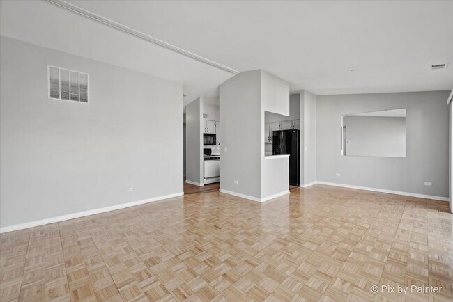 Building Photo - 5815 Wilshire Ct