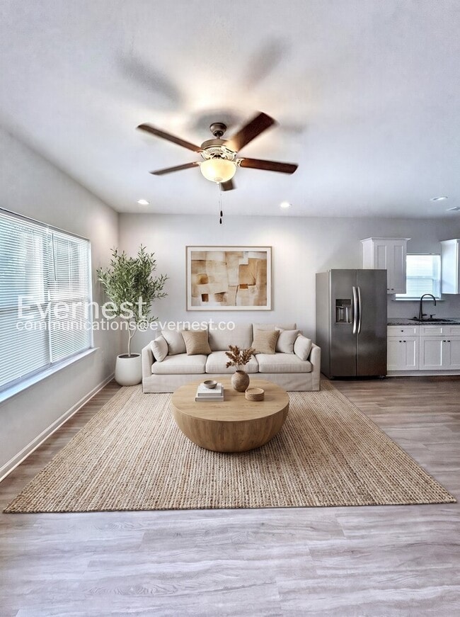 Building Photo - Modern Comfort: 3 Bed, 2 Bath Home with Attached Garage and Appliances | Pet Friendly | Available...