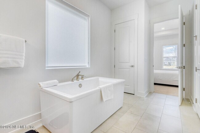 Building Photo - 279 Bismarck Palm Rd