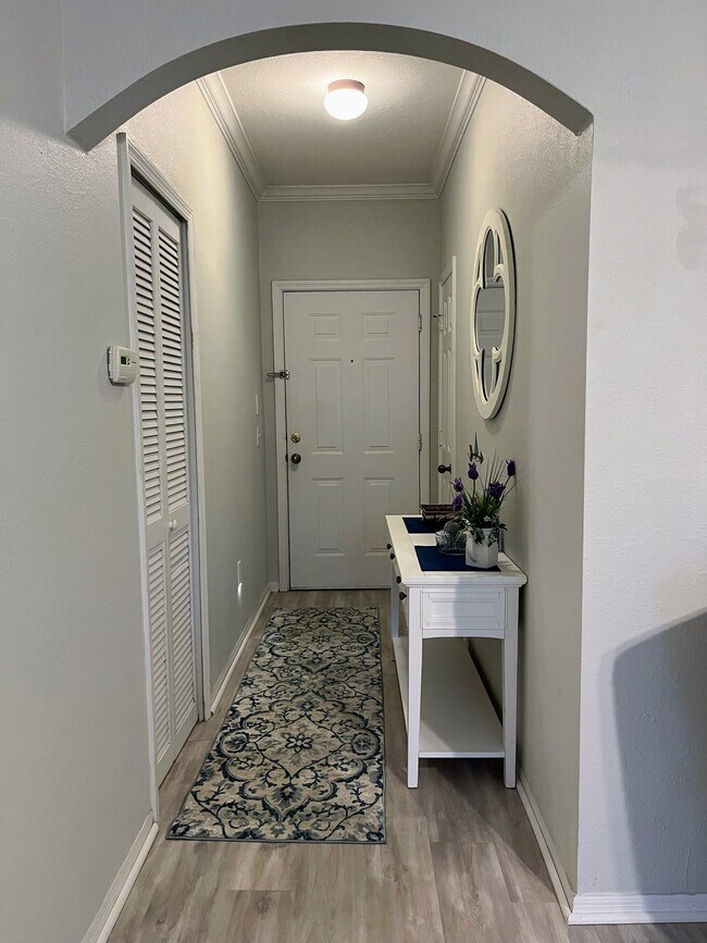 Building Photo - 10961 Burnt Mill Rd