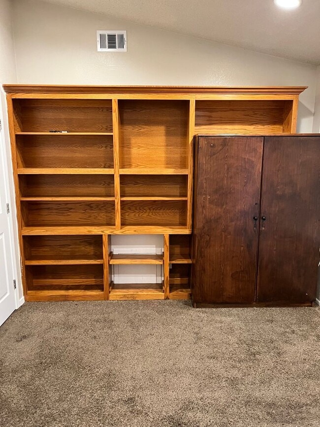 Building Photo - 3520 Sesame St