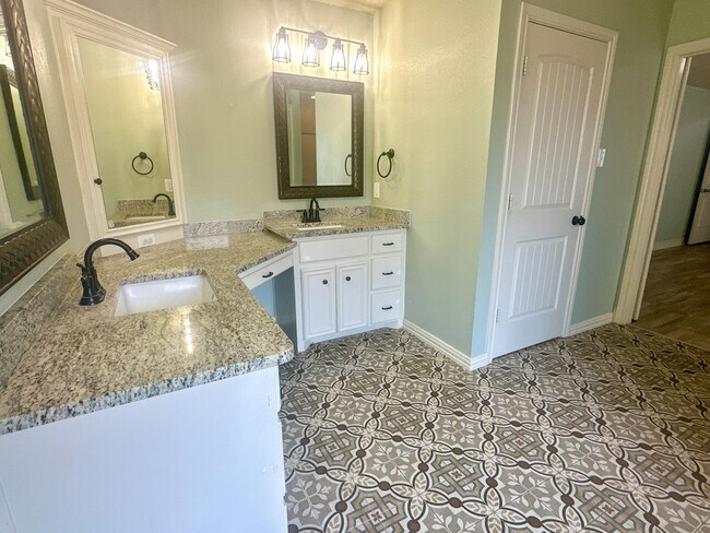 Building Photo - 6720 10th St