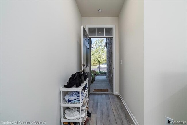 Building Photo - 2090 Addison Cir