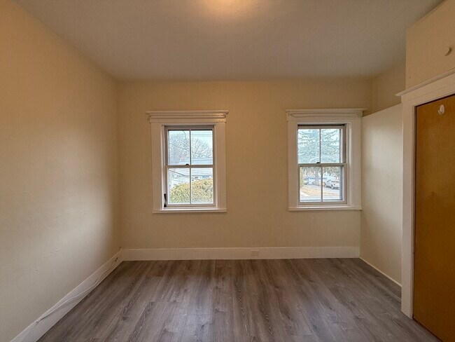 Building Photo - 84 Pearl St