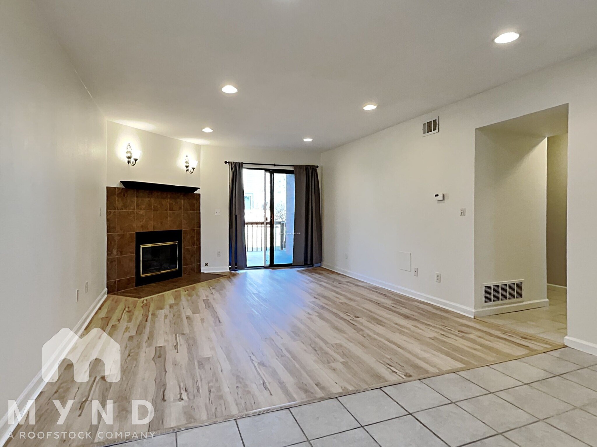 Building Photo - 3656 S Depew St
