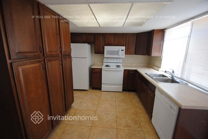 Building Photo - 6627 S 44th St