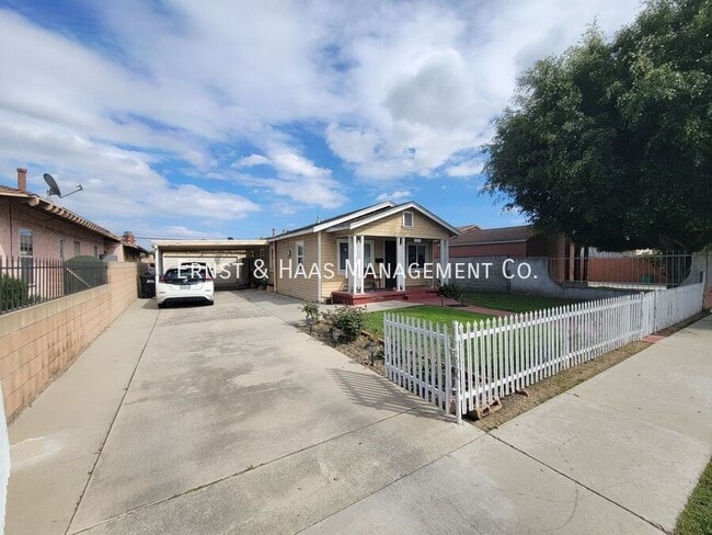 Primary Photo - 15334 Orizaba Ave