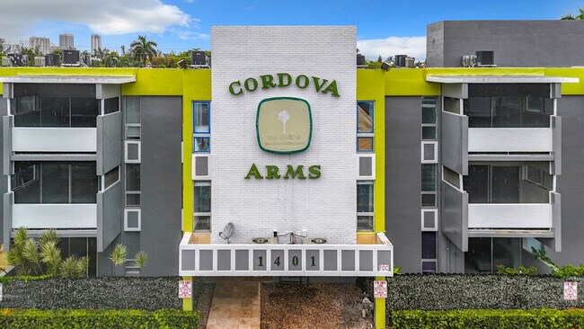 Building Photo - 1401 SE 15th St