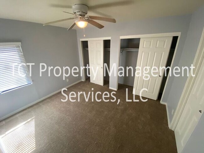 Building Photo - Condo near Tempe Town Lake!!