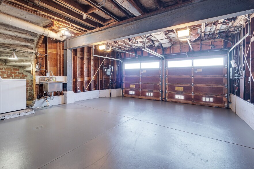 Building Photo - 97 Canyon Dr