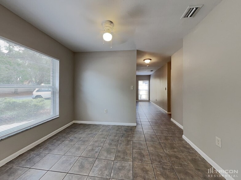 Building Photo - 1408 Highview Rd