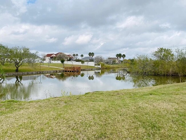 Building Photo - 183 Kleberg Ave