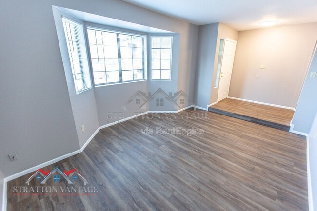 Building Photo - 3749 E Hopi Ave