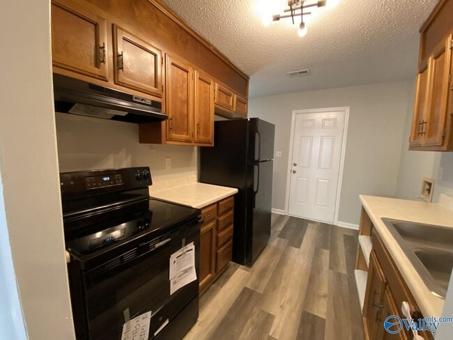 Building Photo - 13918 SW Wyandotte Dr