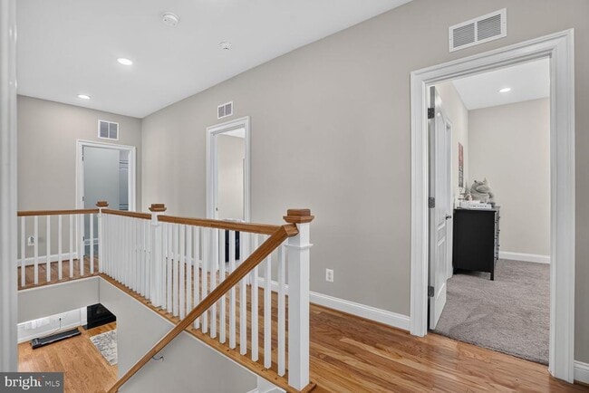 Building Photo - 23631 Glenmallie Ct