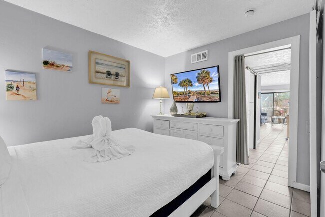 Building Photo - 2000 S Ocean Blvd