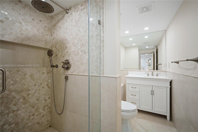 Building Photo - 9341 Collins Ave