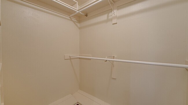 Building Photo - 5818 Orchid Ln