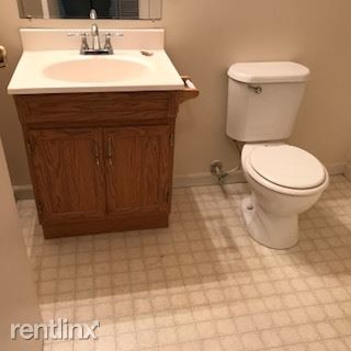 Building Photo - 2 br, 1 bath Apartment - 25 Main St B-2