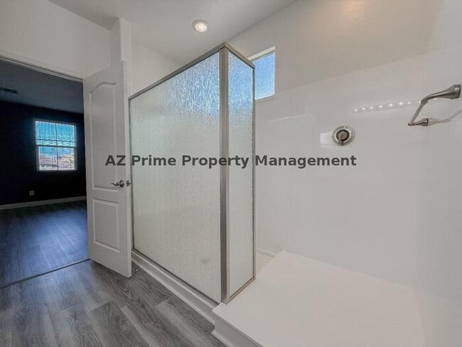 Building Photo - 18649 W Williams St