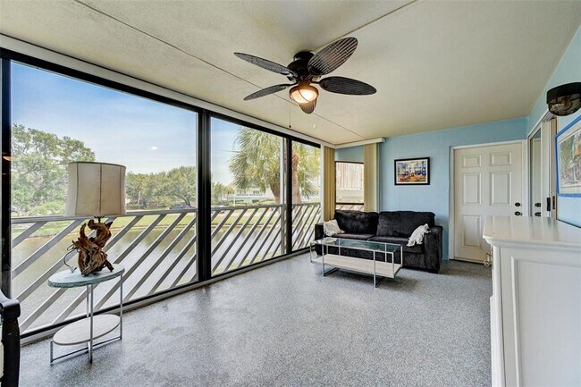 Building Photo - 123 Tidy Island Blvd