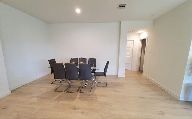 Building Photo - 31731 Hallington Hl Ln