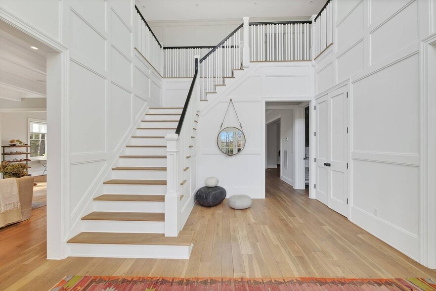 Building Photo - 201 Roses Grove Rd