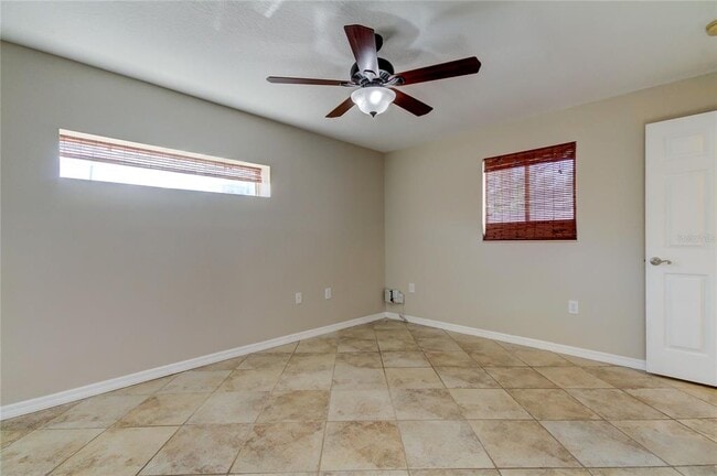 Building Photo - 407 15th Ave