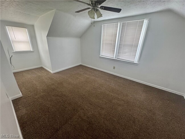 Building Photo - 839 Lecona Dr