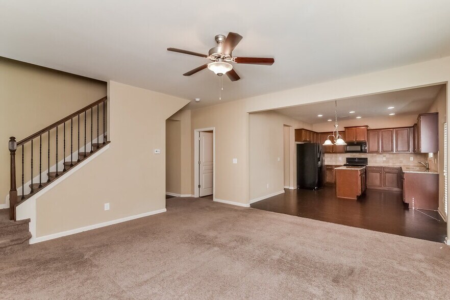Building Photo - 928 Upland Ives Dr