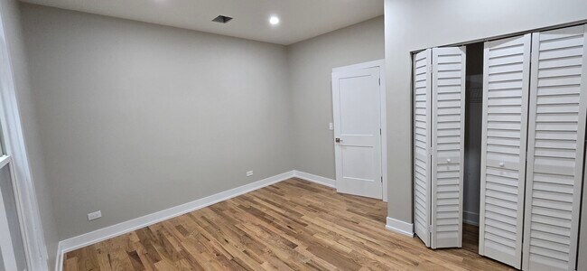 Building Photo - 1506 W Jackson Blvd