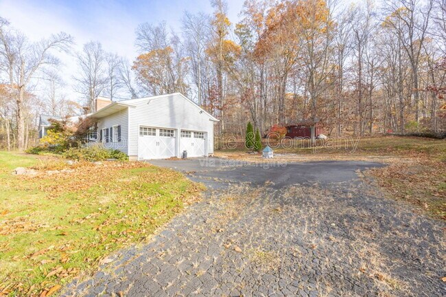 Building Photo - 43 Evergreen Rd