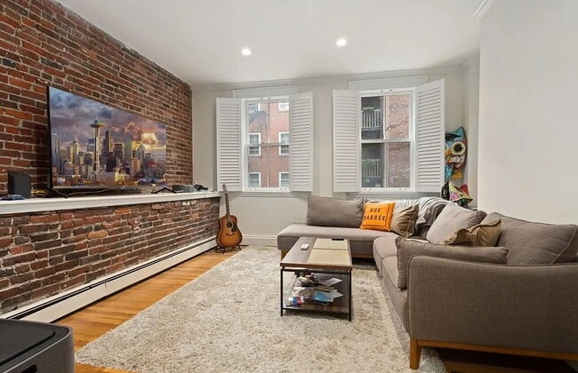 Building Photo - Secure This Beautiful Unit Today