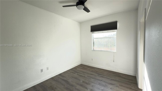 Building Photo - 1522 SW 147th Ter