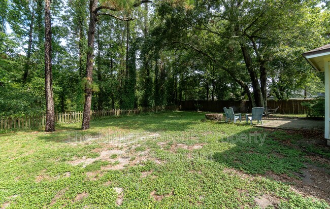 Building Photo - 12565 Long Lake Ct