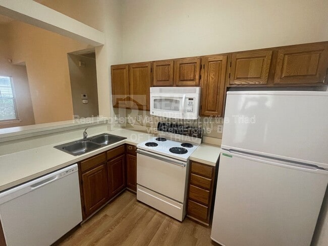 Building Photo - 3607 McCuiston Rd