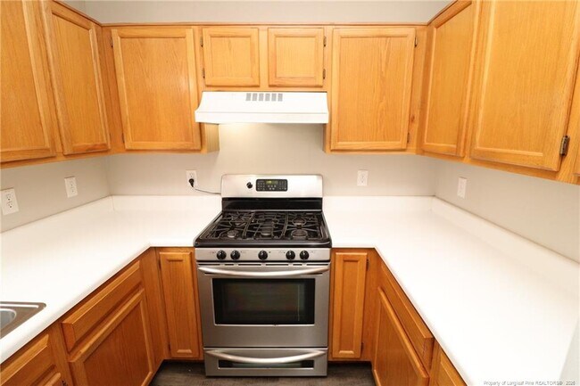 Building Photo - 504 Noonday Ct