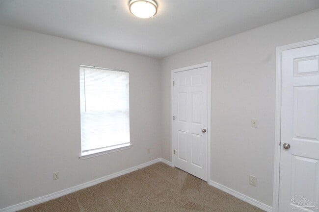Building Photo - 4848 Eva Dr