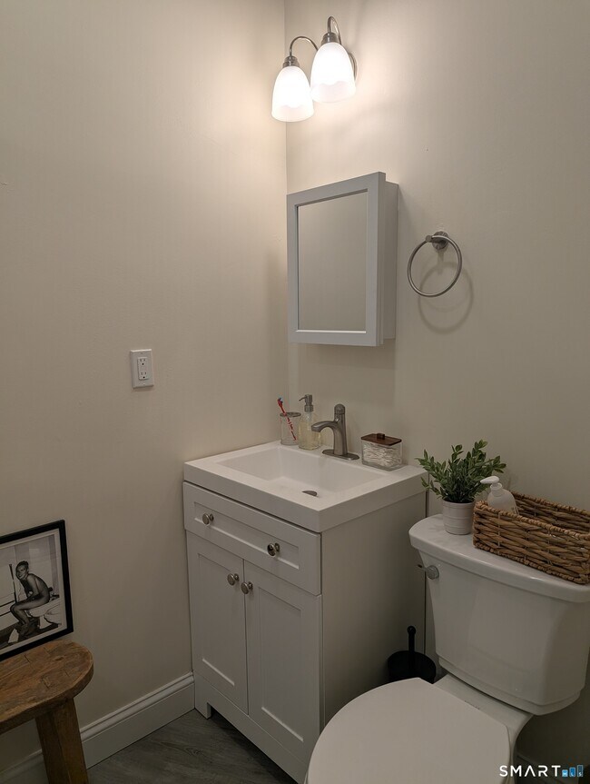 Building Photo - 213 Liberty Square