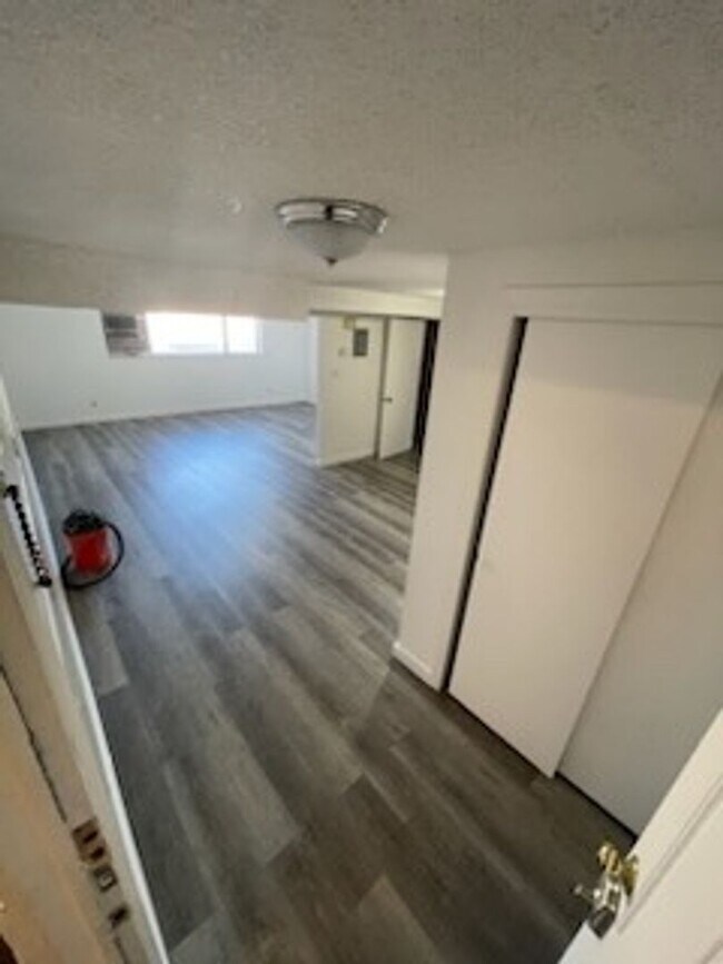 Building Photo - SINGLE FAMILY HOUSING -  2 bed/1 bath just off of University Parkway in Orem