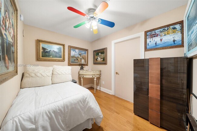 Building Photo - 10225 Collins Ave